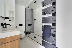 Exclusive Apt w/ Rooftop -2bd/4p Porte D'auteuil