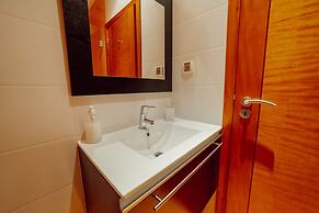 Pool Cinema Villa by Vacationy