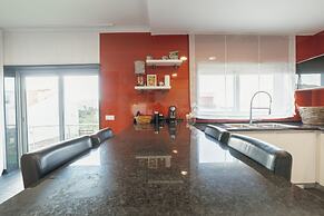 Pool Cinema Villa by Vacationy