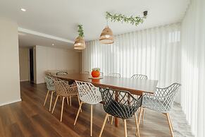 Pool Cinema Villa by Vacationy