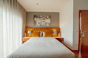 Pool Cinema Villa by Vacationy