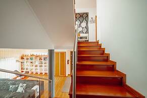 Pool Cinema Villa by Vacationy