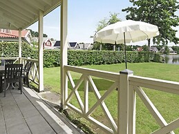 Wheelchair-friendly Holiday Home on the Water With Veranda