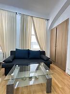 10 Economy Rooms-Shared Bath & Kitchen