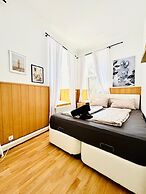 10 Economy Rooms-Shared Bath & Kitchen