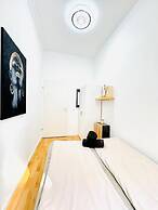 10 Economy Rooms-Shared Bath & Kitchen