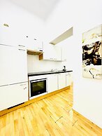 10 Economy Rooms-Shared Bath & Kitchen