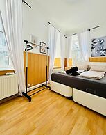 10 Economy Rooms-Shared Bath & Kitchen