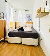 10 Economy Rooms-Shared Bath & Kitchen