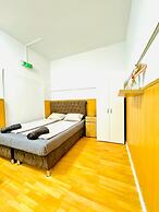 10 Economy Rooms-Shared Bath & Kitchen