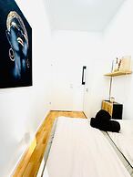 10 Economy Rooms-Shared Bath & Kitchen