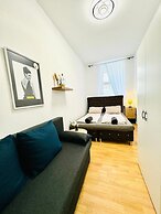 10 Economy Rooms-Shared Bath & Kitchen