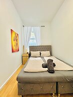 10 Economy Rooms-Shared Bath & Kitchen