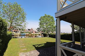 Bungalow in South Holland With Private Jetty