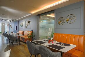 Hotel Sky View - Zirakpur, Chandigarh