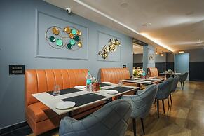 Hotel Sky View - Zirakpur, Chandigarh