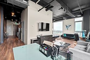 Bright Suites Finch West