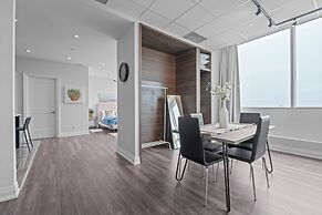 Bright Suites Finch West
