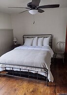 Iron Rail Inn