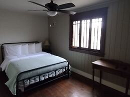 Iron Rail Inn