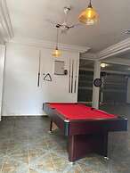 3 Bed Villa-private Garden-offstreetparking-aircon