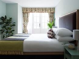 Notting Hill Mews House Sleeps 8