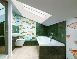 Notting Hill Mews House Sleeps 8