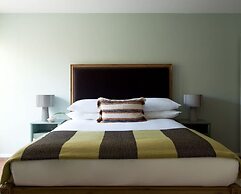 Notting Hill Mews House Sleeps 8