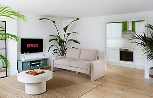 Notting Hill Mews House Sleeps 8
