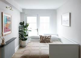 Notting Hill Mews House Sleeps 8
