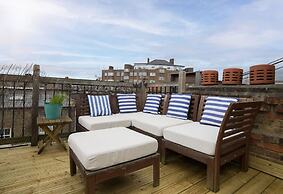 Sunny Roof Terrace Barons Court Sleeps 4-6