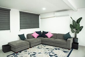 Best Location Airport & Embassy Access