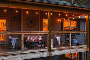 Stunning 4 4 Cabin Hot Tub Amazing Views