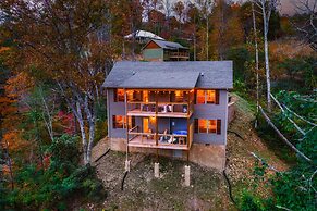 Stunning 4 4 Cabin Hot Tub Amazing Views