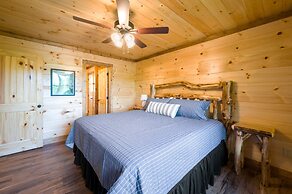 Stunning 4 4 Cabin Hot Tub Amazing Views