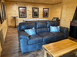 Stunning 4 4 Cabin Hot Tub Amazing Views