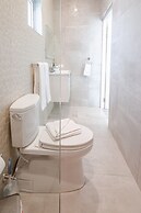 Modern Trestrapi Beach Villa 8 bed 8 Bath 2 Pools