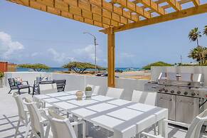 Modern Trestrapi Beach Villa 8 bed 8 Bath 2 Pools