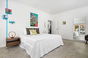 Modern Trestrapi Beach Villa 8 bed 8 Bath 2 Pools