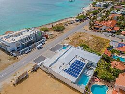 Modern Trestrapi Beach Villa 8 bed 8 Bath 2 Pools
