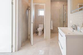 Modern Trestrapi Beach Villa 8 bed 8 Bath 2 Pools