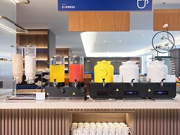 Holiday Inn Express Lvliang Xing County by IHG