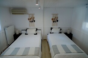 IRIS' Garden Retreat