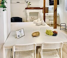 IRIS' Garden Retreat