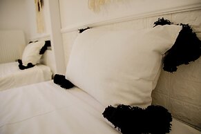 IRIS' Garden Retreat