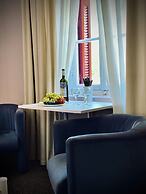 IRIS' Garden Retreat