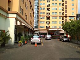 Comfy And Stylish 2Br At Grand Setiabudi Apartment