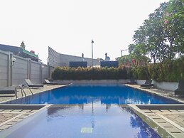 Warm And Cozy 2Br At Tifolia Apartment