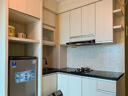 Warm And Cozy 2Br At Tifolia Apartment