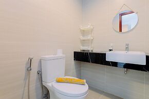 Cozy And Warm Studio At West Vista Apartment